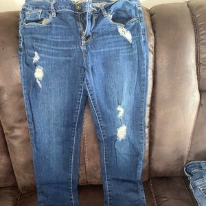Bullhead size 11 ripped jeans